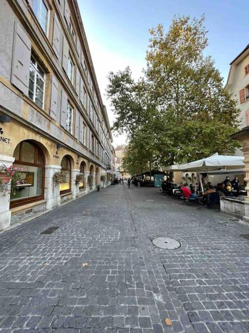 V&V Centre Neuchâtel Εξωτερικό φωτογραφία