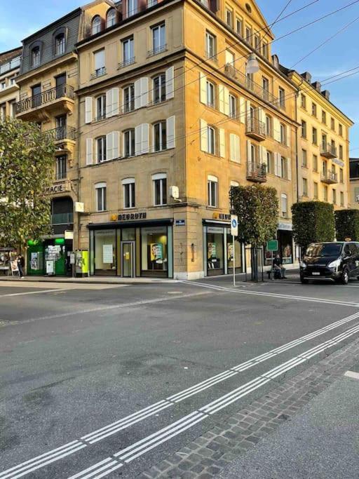V&V Centre Neuchâtel Εξωτερικό φωτογραφία